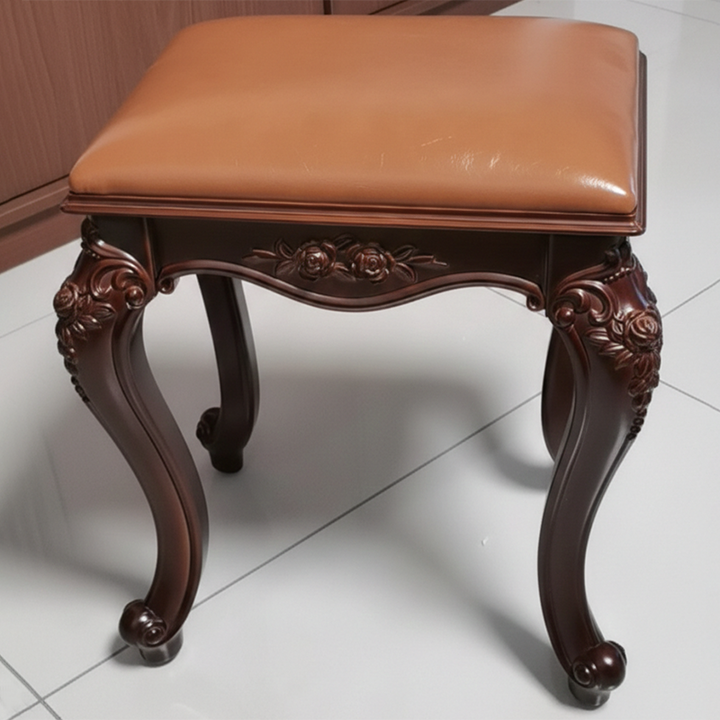 Tabouret bas rectangulaire en résine ABS avec motif sculpté vintage traditionnel, en cuir microfibre velours, pour salon 