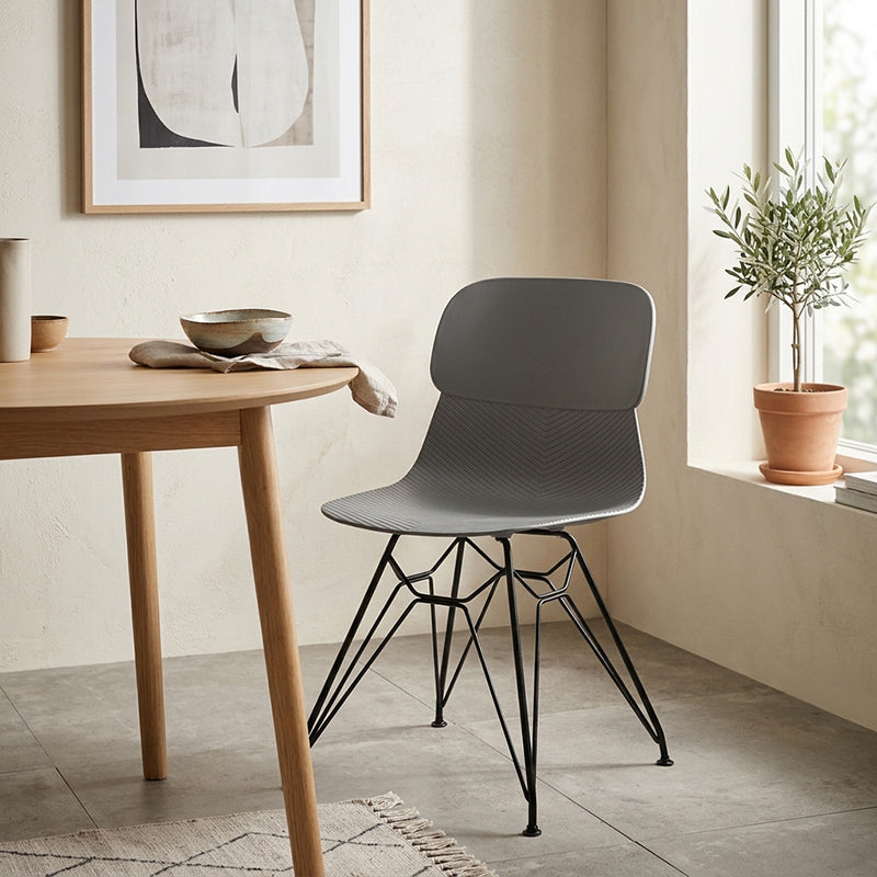 Modern Minimalist PP Dining Chair With Ergonomic Curved Back &amp; Black Steel Legs - Textured Side Chair For Dining Room, Kitchen &amp; Home Office