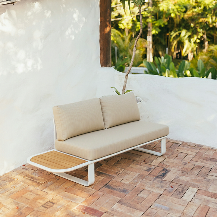 Minimalistisches Outdoor-Teak- und Aluminium-Sofa - 1/2 Sitzer für Terrasse und Garten 