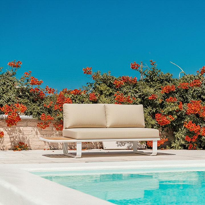 Minimalistisches Outdoor-Teak- und Aluminium-Sofa - 1/2 Sitzer für Terrasse und Garten 