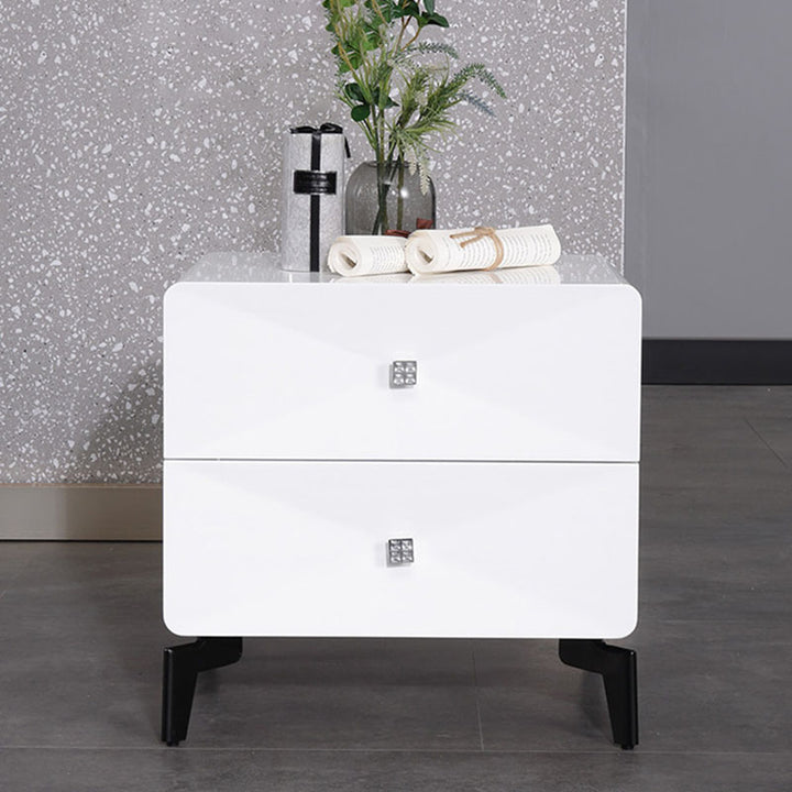 Heller weißer moderner minimalistischer Nachttisch - Einzigartiges Design, robuste Eisenbeine, Nachttisch mit 2 Schubladen für das Schlafzimmer 