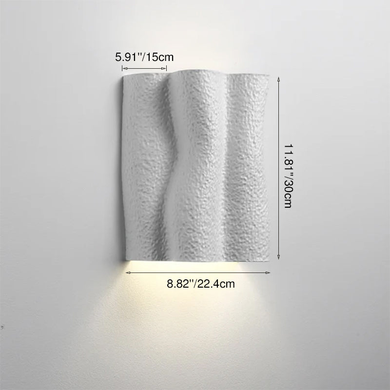 Aplique de pared contemporáneo y creativo de resina prismática plisada con herrajes, 2 luces, para pasillo 