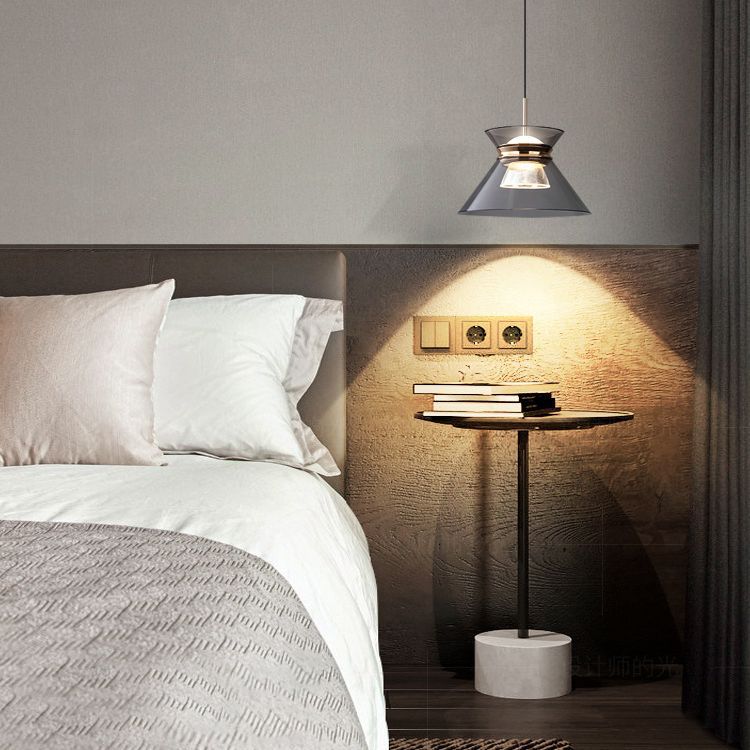 Moderne minimalistische runde Trichter Hardware Acryl LED Insel Licht Kronleuchter für Esszimmer 