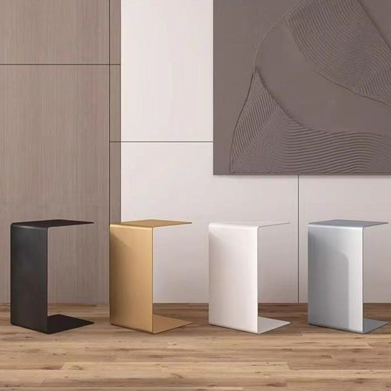Moderner minimalistischer geometrischer Beistelltisch aus Karbonstahl, 2 Ebenen, für das Wohnzimmer 
