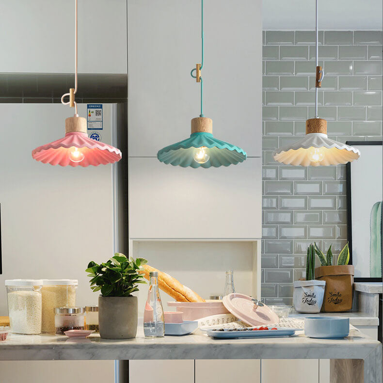 Moderner Macaron-Zement-Pendel mit gewelltem Schirm, 1-flammig für das Wohnzimmer 
