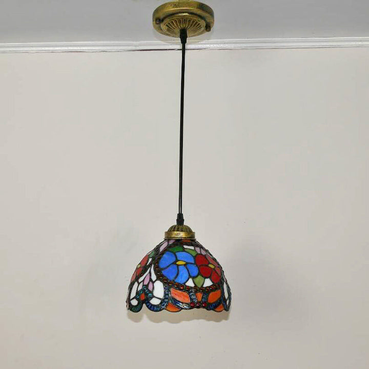 Suspension ronde à 1 lumière en verre teinté de fer traditionnel Tiffany pour salon 