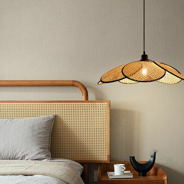 Traditionelle japanische Rattan-Pendelleuchte in Blumenform mit 1 Licht für Wohnzimmer 