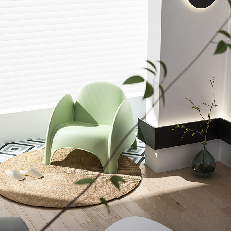 Modern Minimalist Sculptural PP Accent Chair - Curved Barrel Backrest &amp; Integrated Armrest Lounge Chair For Living Room