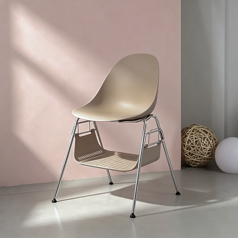 Modern Minimalist Under-Seat Storage Basket Dining Chair - Curved PP Shell &amp; Steel Legs Backrest Chair For Dining Room