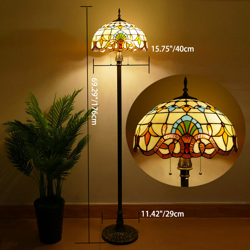 Lámpara de pie de 3 luces de vidrio de hierro con columna tradicional Tiffany para sala de estar 