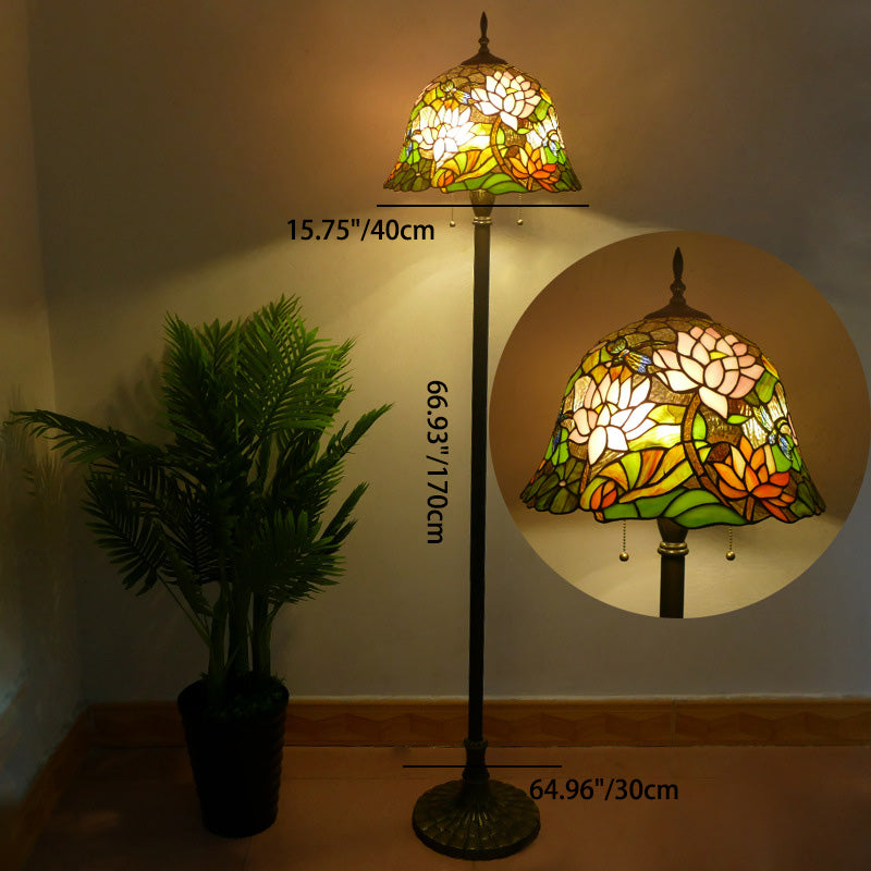 Lampe de sol à deux lumières avec abat-jour en verre teinté Tiffany traditionnel motif marguerite et libellule pour chambre 