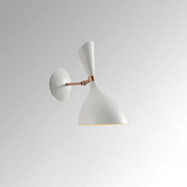 Applique murale moderne minimaliste à base évasée en fer à 1 lumière pour chambre à coucher 