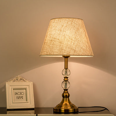 Moderne Luxus Runde Trapez Eisen Kristall Stoff 1-Licht Tisch Lampe Für Schlafzimmer 