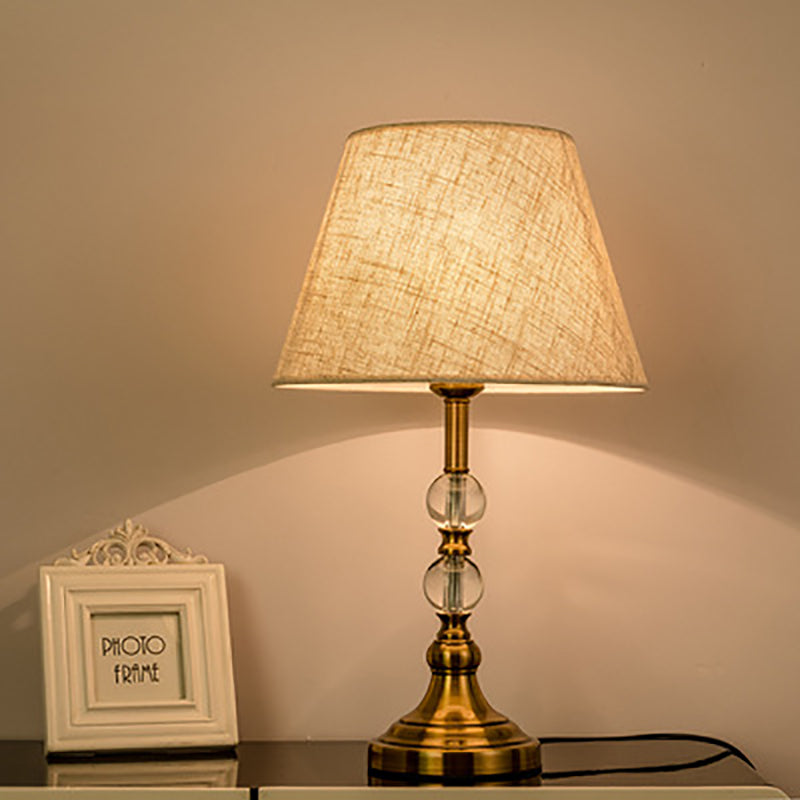 Moderne Luxus Runde Trapez Eisen Kristall Stoff 1-Licht Tisch Lampe Für Schlafzimmer 