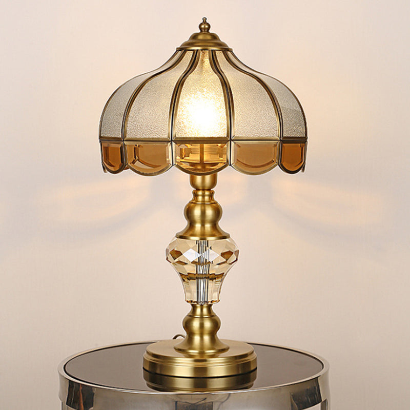 Zeitgenössische Luxus-Regenschirm-Kupfer-Kristallglas-1-Licht-Tischlampe für Schlafzimmer 