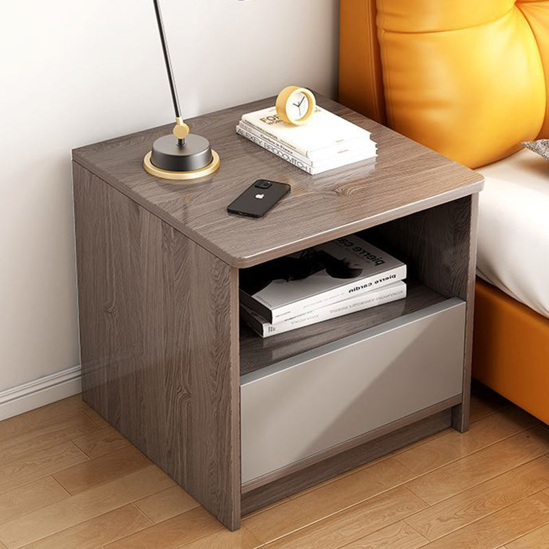 Table de chevet moderne minimaliste à dessus carré en panneau haute densité avec 1 tiroir pour chambre 