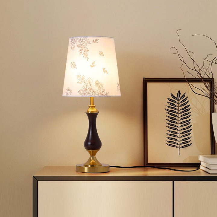 伝統的なヴィンテージ丸テーブルボトルディスクベースアッシュウッドハードウェアファブリック1ライトテーブルランプ寝室用 