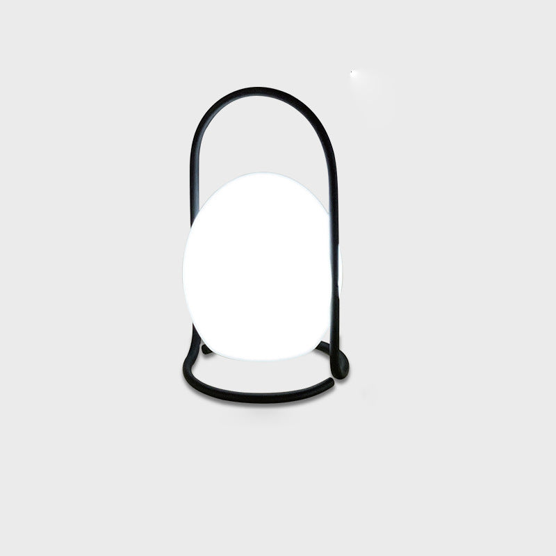 Lampe de table LED suspendue rechargeable en forme de boule, œuf, cube, cylindre en métal nordique contemporain pour chevet 