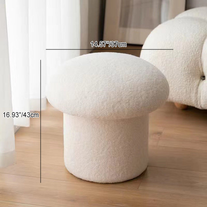 Moderner minimalistischer Zylinder-Hocker in Pilzform aus Sherpa-Fleece und Holz für den Schminktisch im Schlafzimmer 