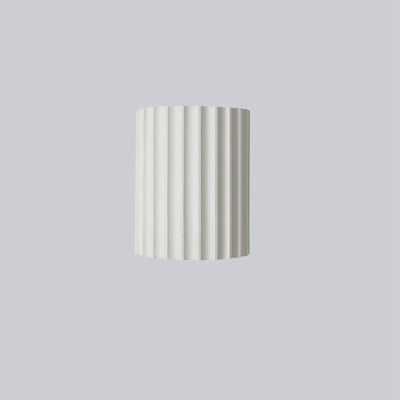 Applique murale moderne minimaliste à rayures verticales en résine à demi-cylindre 2 lumières pour salon 