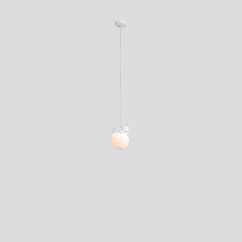 Zeitgenössische kreative PE Kugelschirm Harz Tier Kaninchen Bär Design 1-Licht Pendelleuchte für Wohnzimmer 