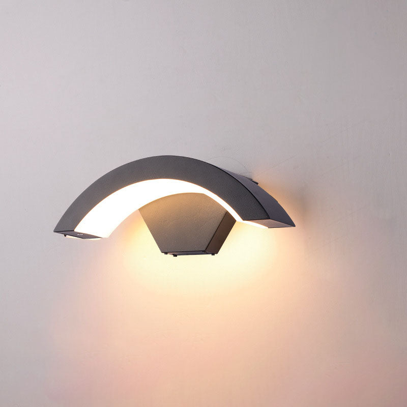 Contemporary Industrial Waterproof Human Sensor Aluminum Moon Shape LED Wall Sconce Lamp For Outdoor Patio