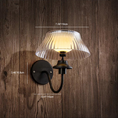 Zeitgenössische Retro Solar Eisenlegierung ABS LED wasserdichte Wandleuchte für den Außenbereich 