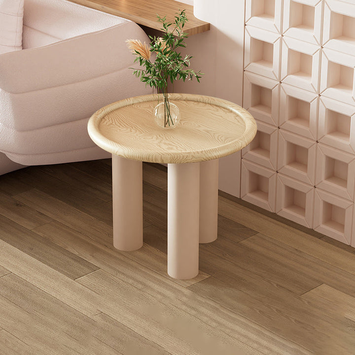 Moderner minimalistischer runder Couchtisch aus umweltfreundlichem Holzwerkstoff mit 4 Beinen für das Wohnzimmer 