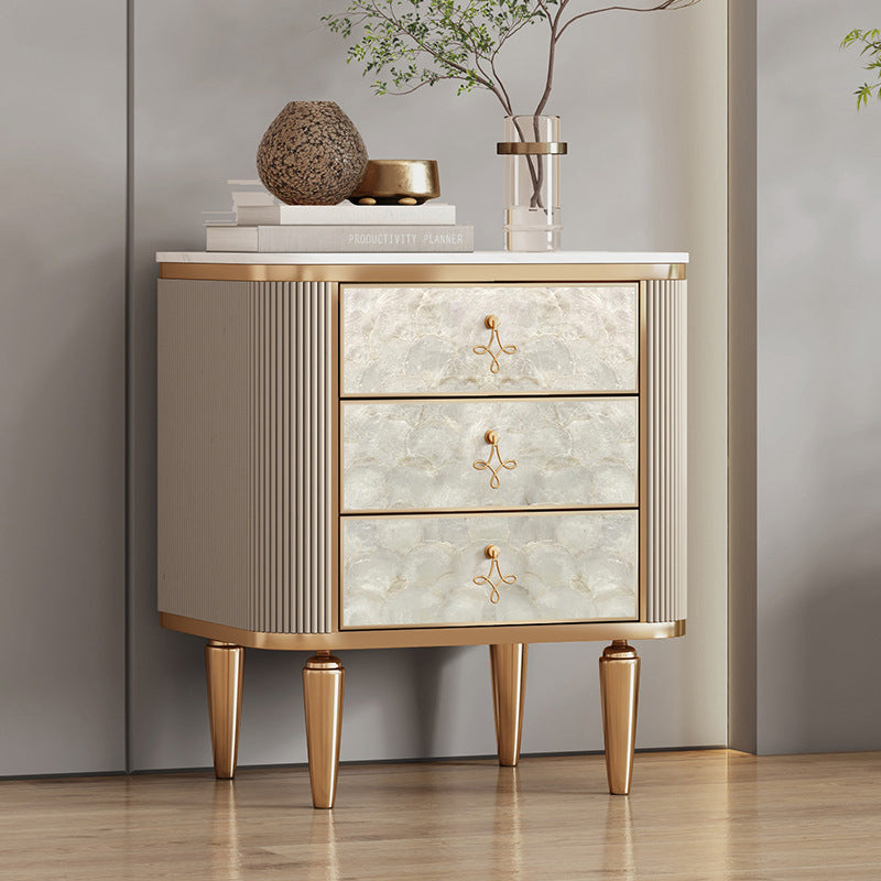 Table de nuit rectangulaire en pierre moderne avec pieds en bois et 3 tiroirs pour chambre à coucher 