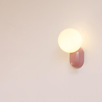 Macaron-Creme-Stil Harz-Glaskugel 1-Licht Wandleuchte 