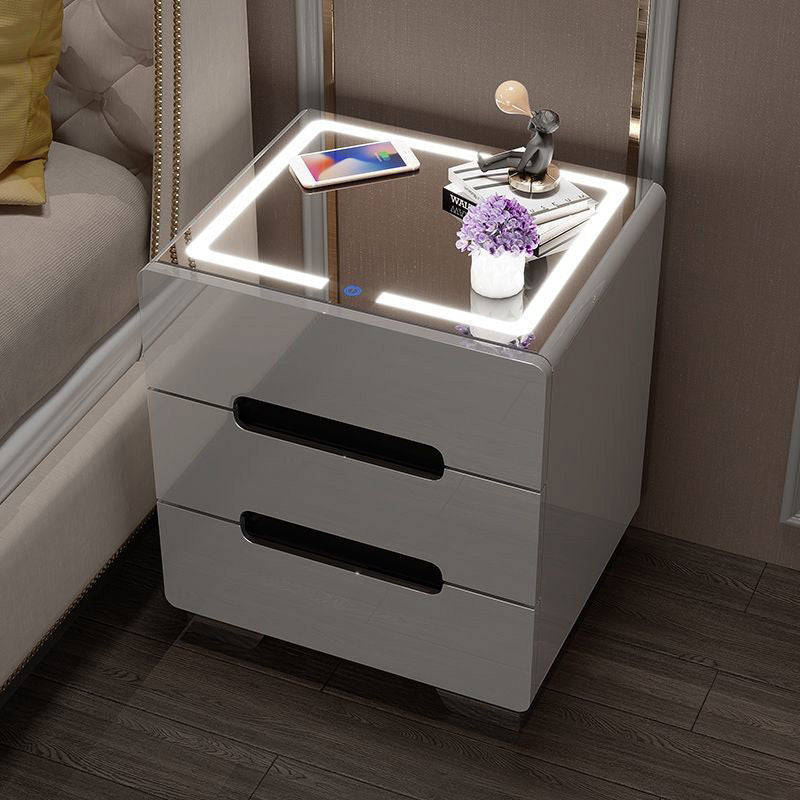 Table de chevet rectangulaire minimaliste moderne en métal avec panneau haute densité à 3 tiroirs pour chambre 