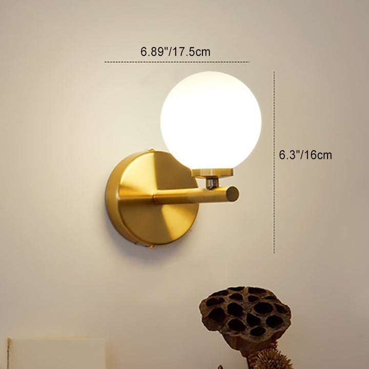 Moderne Mid-Century Wandleuchte aus Eisen mit Glaskugel, 1/2/3-flammig, für das Schlafzimmer 