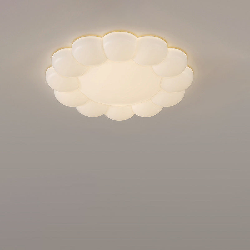 Plafonnier à LED en forme de fleur PE crème nordique contemporaine pour chambre à coucher 
