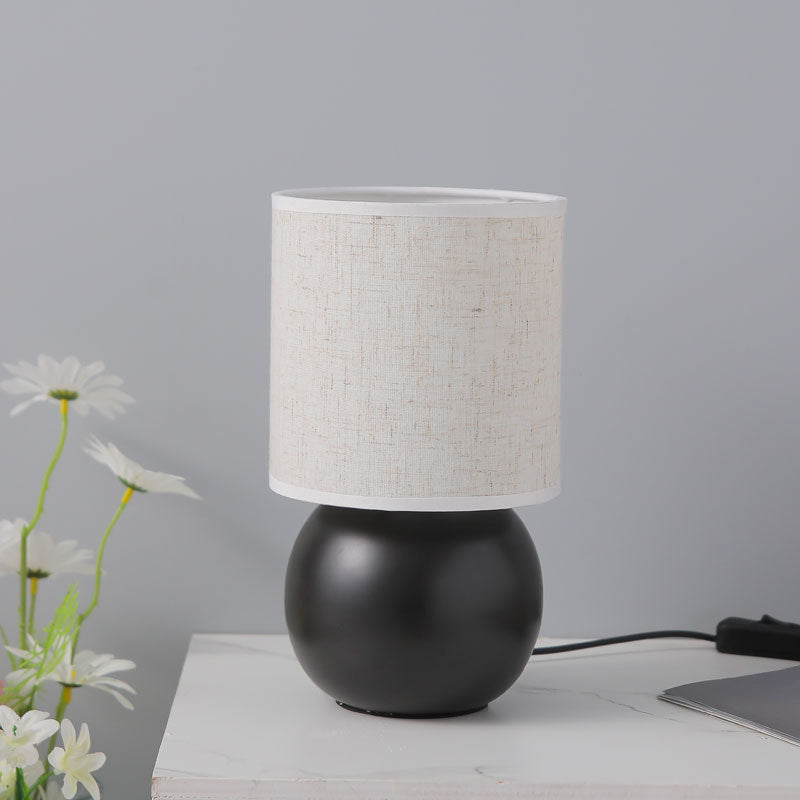 Lampe de table LED en céramique vintage traditionnelle ronde avec tissu pour chambre 