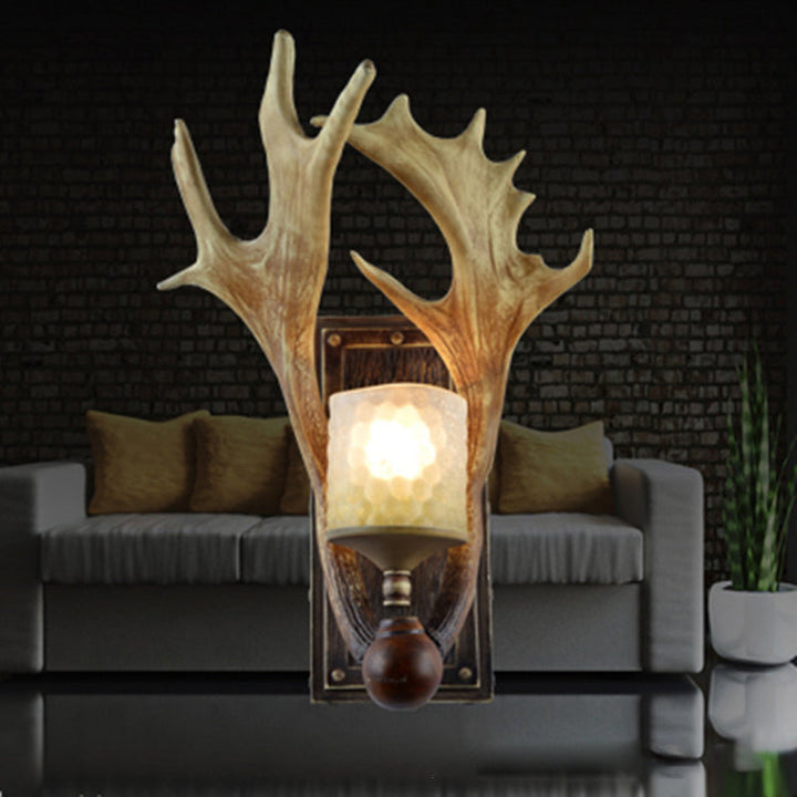Applique murale contemporaine scandinave en résine avec cylindre à bois de cervidé et verre à 1 lumière pour salon 