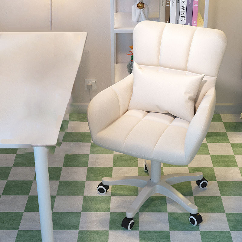 Moderner minimalistischer quadratischer Gitter-Samt-Edelstahl-Schreibtischstuhl mit Rückenlehne und Armlehne für das Home Office 