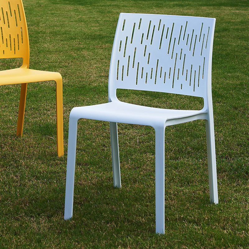 Silla Cuadrada de Plástico Minimalista Moderna con Cuatro Patas y Respaldo para Patio Exterior 