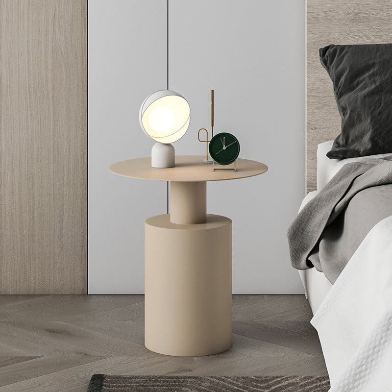 Table de nuit moderne minimaliste en cylindre rond en fer avec 1 plateau pour le chevet 