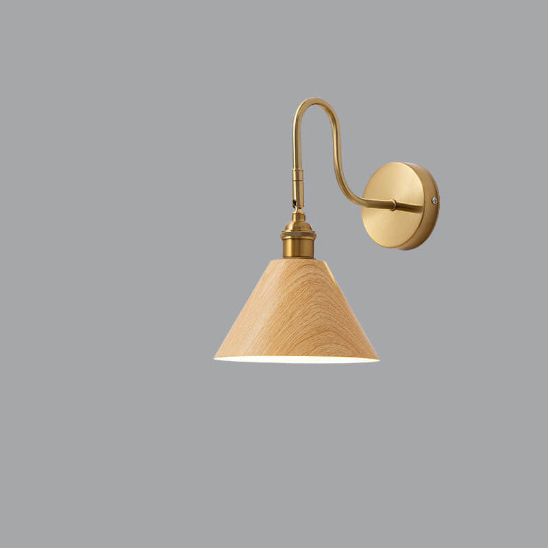 European Classical Iron Gold-Finished Frame Wood Grain 1-Light Wall Sconce Lamp