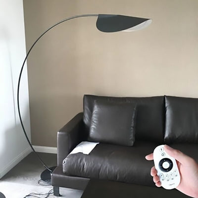 Moderne minimalistische drehbare LED-Wandleuchte