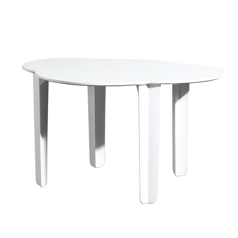 Mesa infantil moderna minimalista de PP con diseño de nube y cuatro patas para sala de estar 