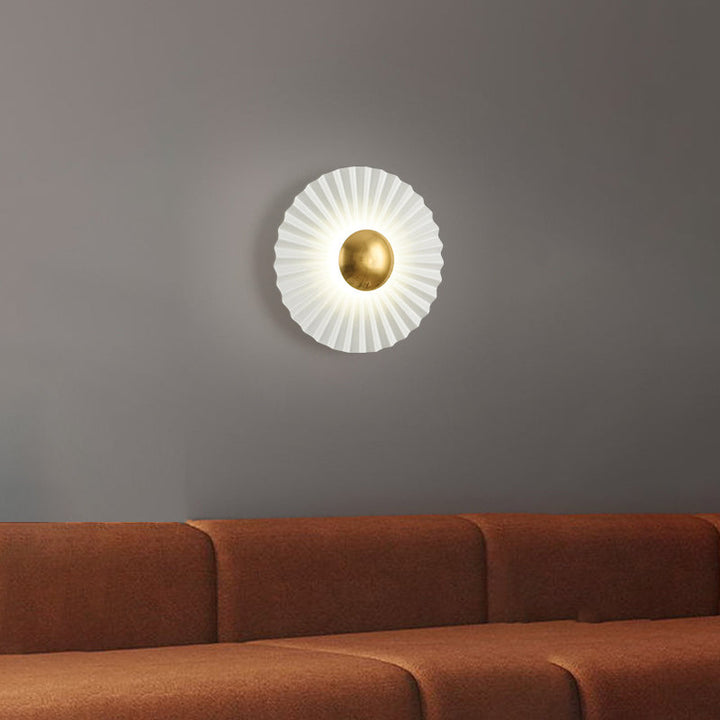 Applique murale LED contemporaine créative ronde à bord festonné pour salon 
