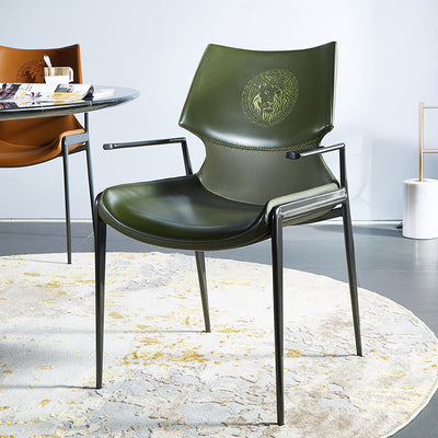 Chaise de salle à manger moderne en cuir PU à surface carrée incurvée avec dossier et accoudoirs en acier inoxydable pour salle à manger 