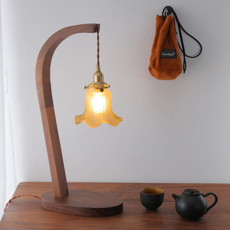 Japanischer minimalistischer Walnuss-Tischlampe mit floralem Glasschirm und 1 Licht 