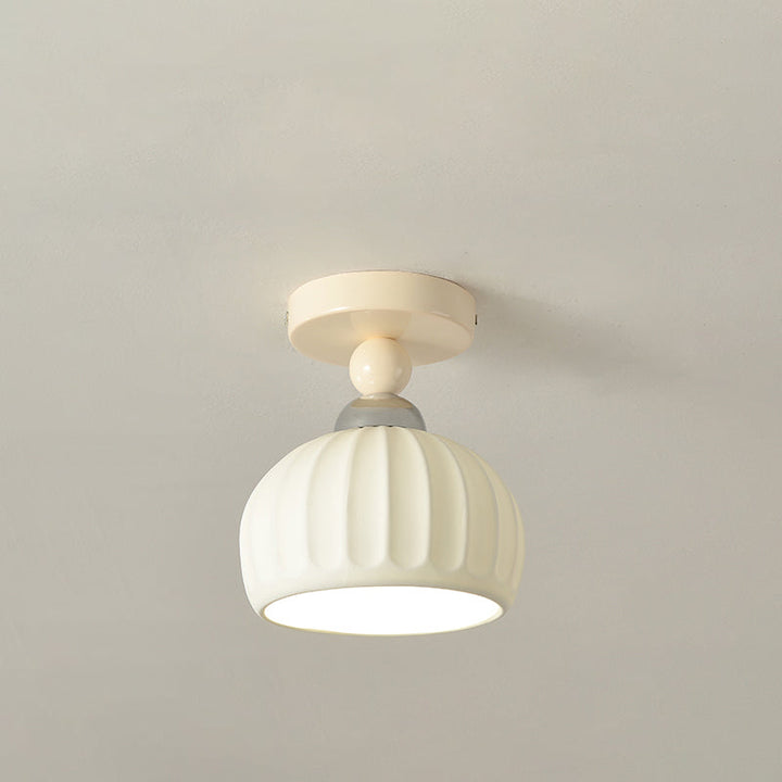 Luz de techo semiempotrada de 1 luz con pantalla redonda geométrica de cerámica crema contemporánea escandinava para sala de estar 