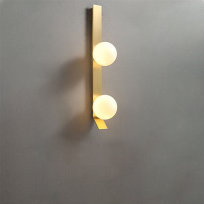 Simplicité Contemporaine Applique Murale en Fer avec Abat-jour en Verre en Forme de Boule 1/2-Lumière pour Salon 