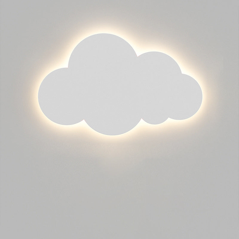 Lámpara de pared LED para niños con pantalla de acrílico de hierro en forma de nube sonriente creativa contemporánea para dormitorio 