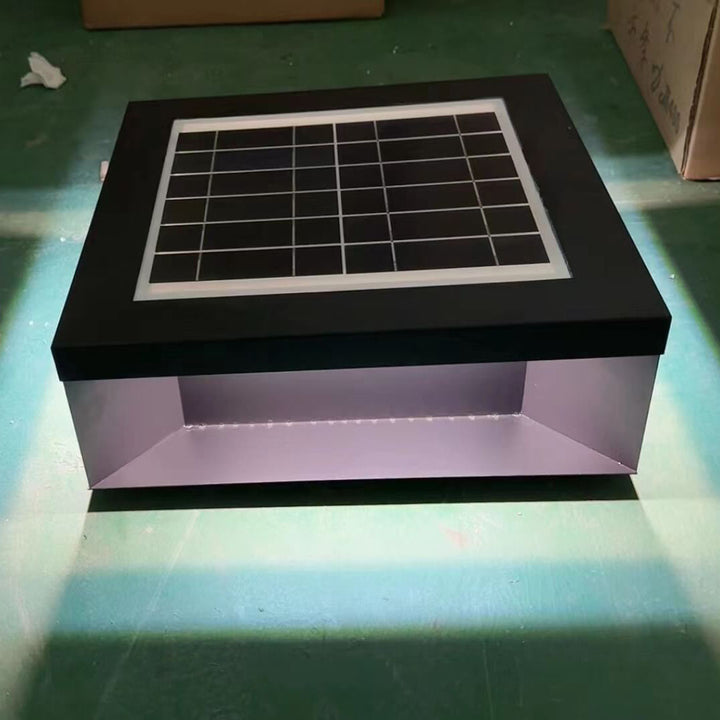 Moderne minimalistische einfache Edelstahl-Glas-Würfel-LED-Solar-Außenlandschaftsleuchte für die Außenpatio 