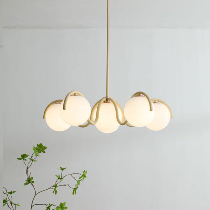 Moderner minimalistischer Kronleuchter mit geschwungenen Kugeln aus Metall und Glas mit 6 Lichtern für das Wohnzimmer 