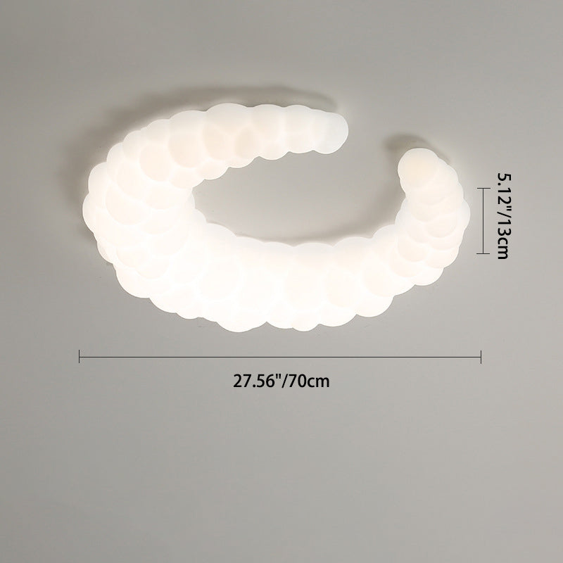 Moderne unbedeutende Deckenleuchte Crescent PE Iron LED Unterputz für Schlafzimmer 